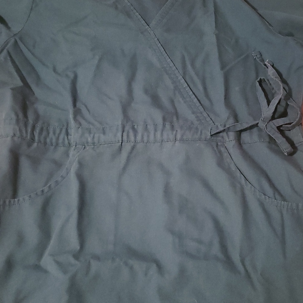 Butter-Soft Scrub set - Picture 3 of 3